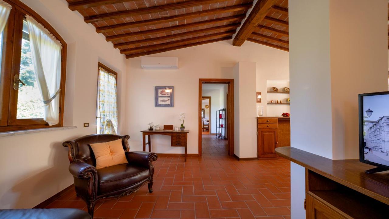 Il Cottage Di Patrizia Лукка Экстерьер фото